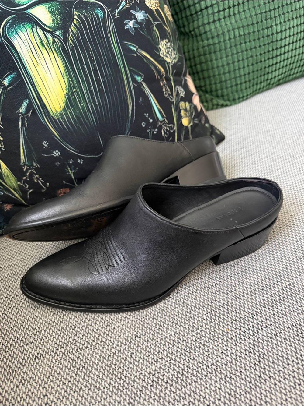 Tecovas The Sophie Size 9.5 Black Leather Slip-On Mule Heels